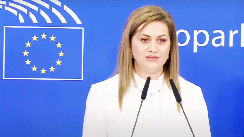 Azerbejdżan Armine Tigranyan: Ormiańskie dziedzictwo w Górskim Karabachu zawłaszczone przez Azerbejdżan