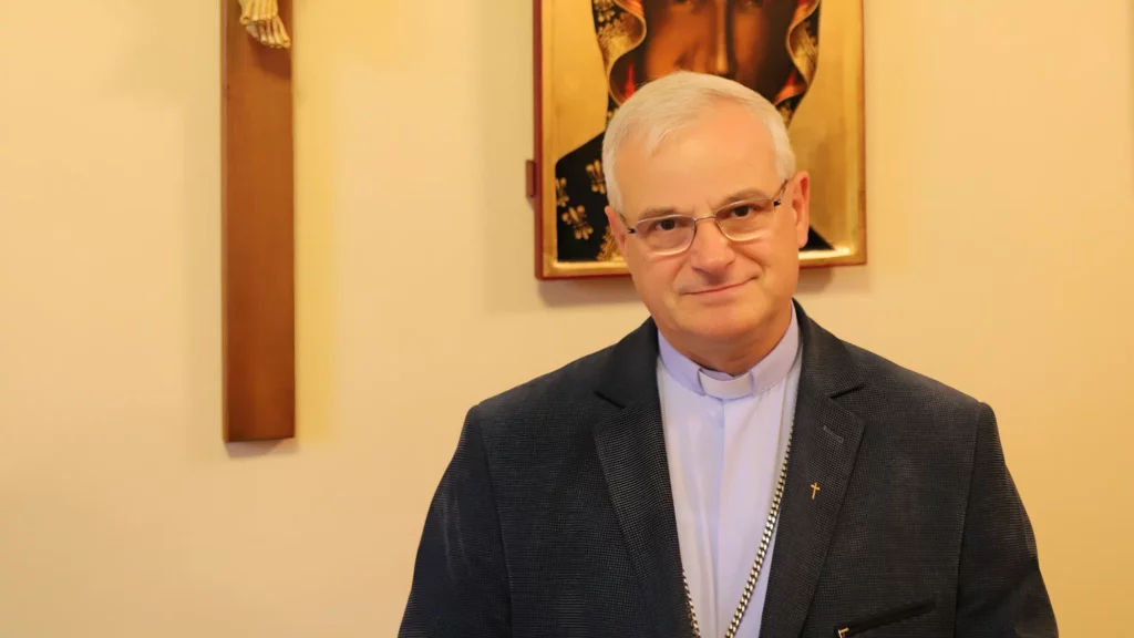 Biskup Świdnicki Marek Mendyk